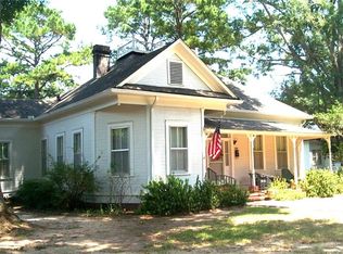 904 6th St, Colfax, LA 71417