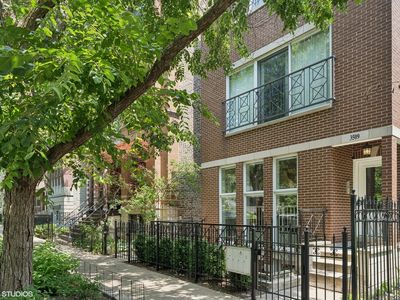 3509 N Fremont St APT 3F, Chicago, IL, 60657