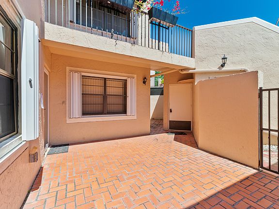 4th image of 6622 Villa Sonrisa Drive #812