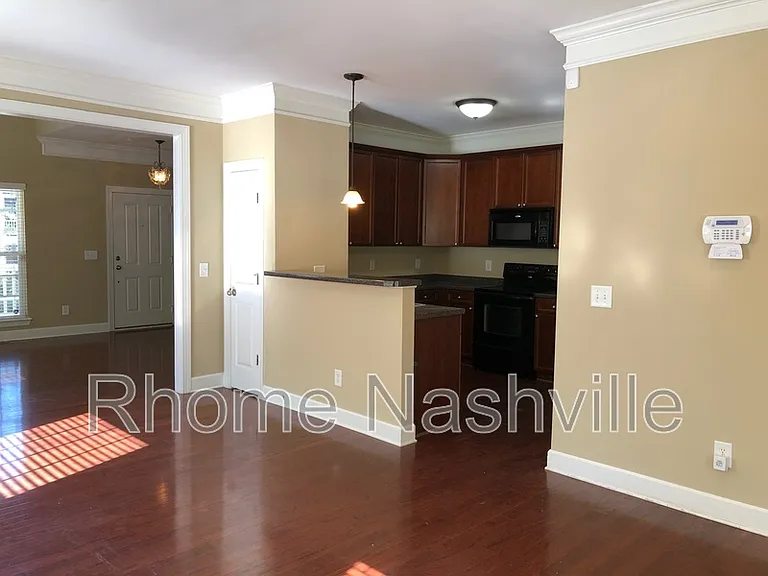 4309 Barnes Cove Dr — Photo 6