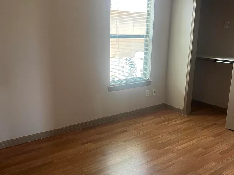 14236 Poets Rock Ln — Photo 11