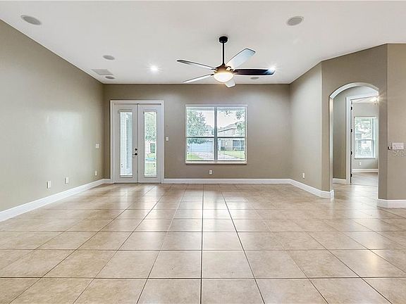 4th image of 7103 Blue Indigo Cres