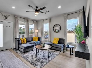 819 E 40th St #A/B, Houston, TX 77022