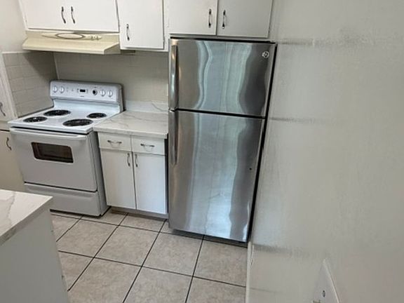 5th image of 407 Fairmount Ave APT 102