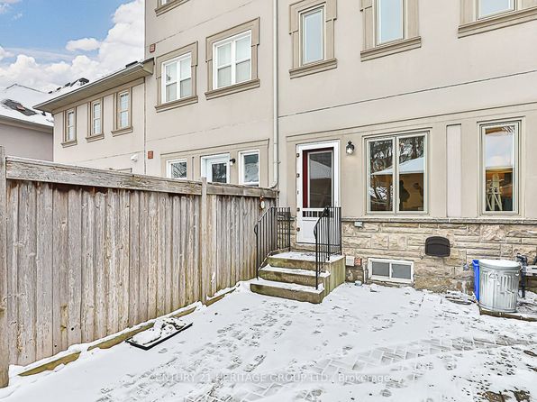 8917 Yonge St, Richmond Hill, ON L4C 0L5