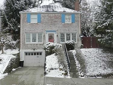 1st image of 17 Oakville Dr