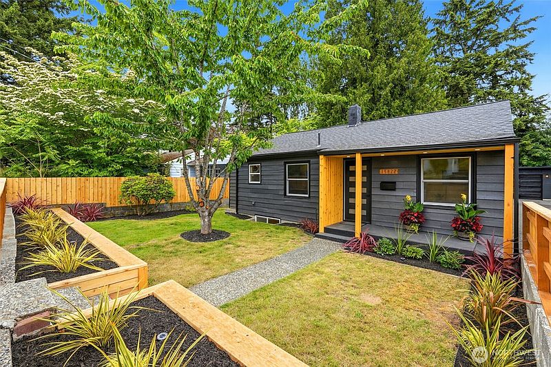 4th image of 15822 26th Avenue NE