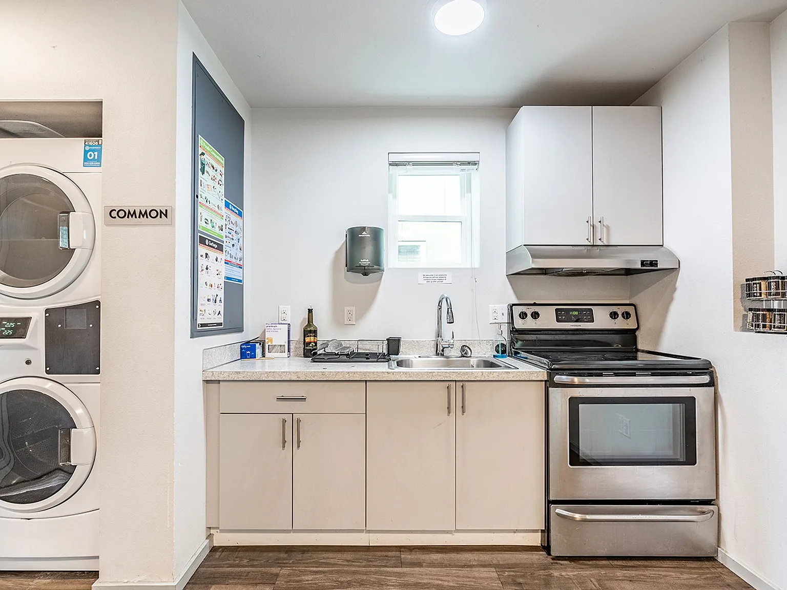Elegant, Efficient Studios in Beautiful Delridge! — Photo 4