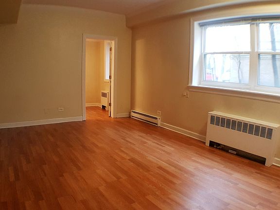 2nd image of 2954 W Arthur Ave APT Gn