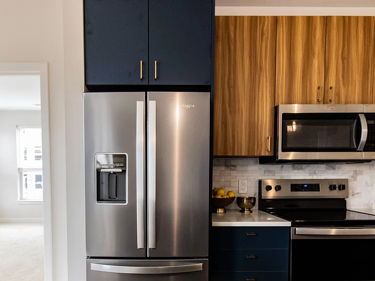 French Door Refrigerators with Water Dispenser