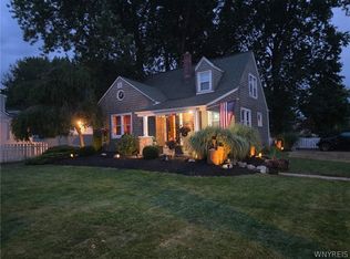 4423 Stratford Ter, Hamburg, NY 14075