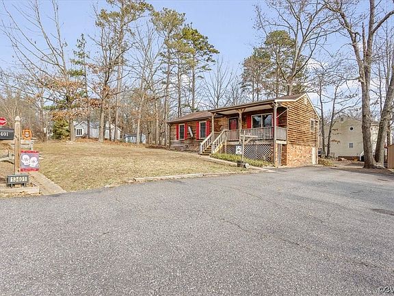 2nd image of 13401 Evelyn Dr