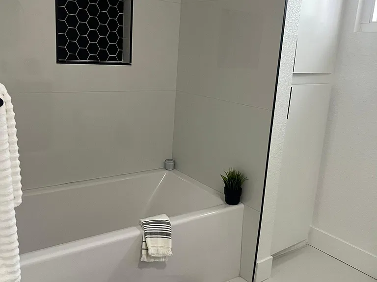 102 N Merrimac Dr #C — Photo 9
