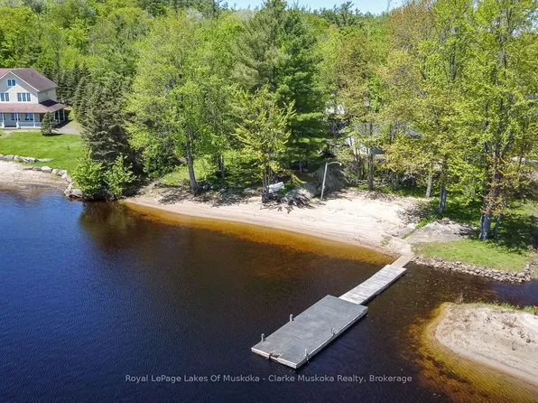 525 Hiawatha Rd, Georgian Bay, ON L0K 1S0