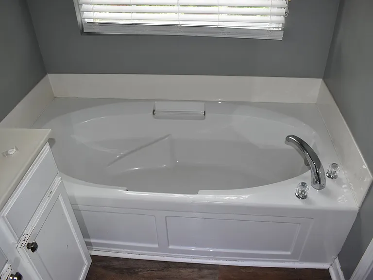 128 Hidden Springs Dr — Photo 7