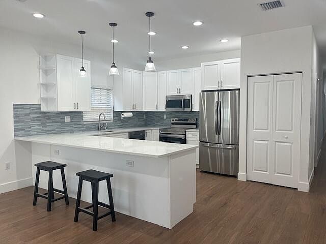 1st image of 313 S E St #0