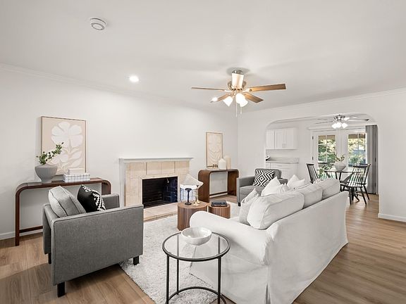 4th image of 2044 E Sierra Madre Ave