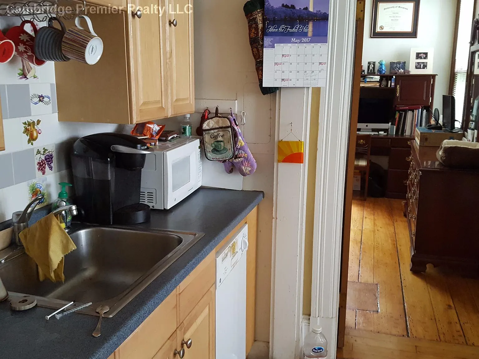 1 bed, 1.0 bath, $2,300 — Photo 2