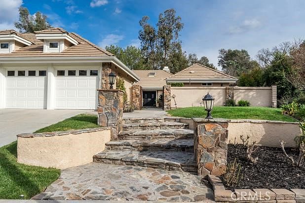 1st image of 24051 Regents Park Cir