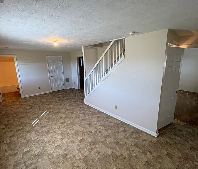 7066 Hat Creek Ln — Photo 16