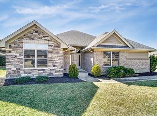 78 Black Walnut Dr, Springboro, OH 45066