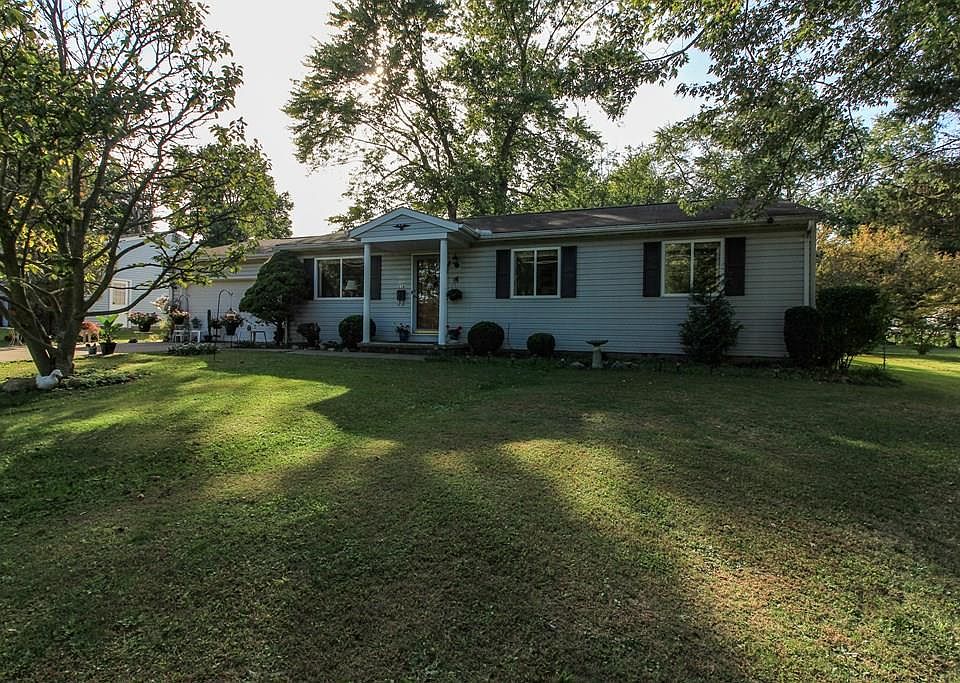 1st image of 116 Woodbine Dr