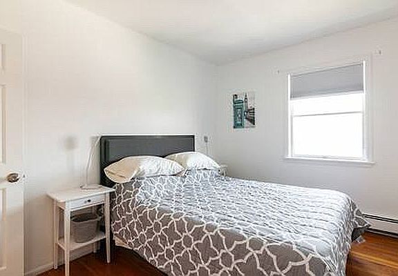 3rd image of 52 Bay 40 St #3