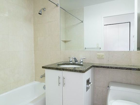 5th image of 460 W 20th St #4HH