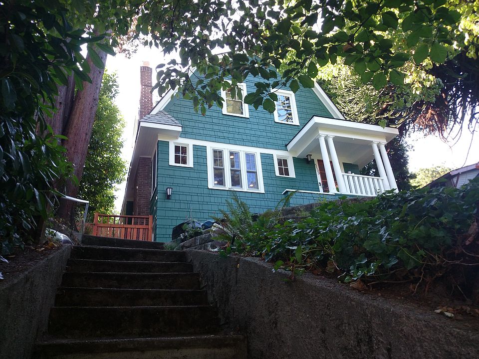 2nd image of 5509 20th Ave NE