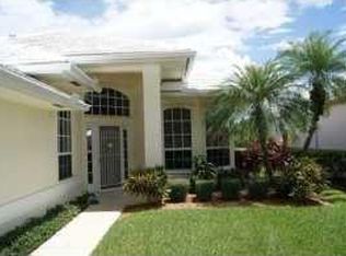 439 SW Fairway Lake Point, Pt Saint Lucie, FL 34986
