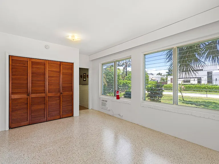 1725 N Lakeside Dr — Photo 21