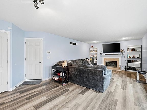 3rd image of 3840 Bach Grove Ct