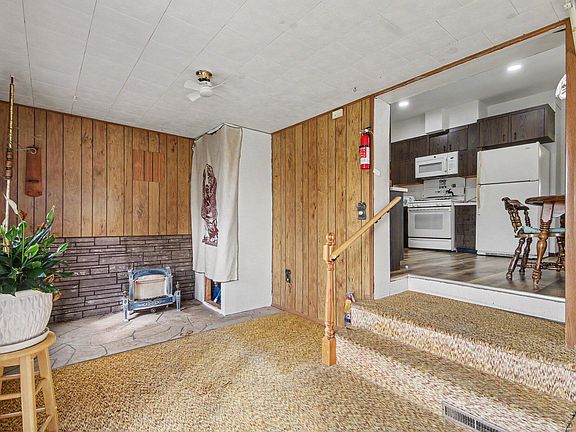 5th image of 7050 84th St SE