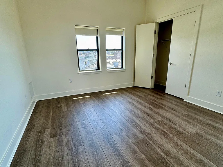 1124 Boylston St — Photo 9