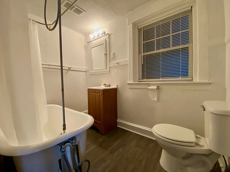 4245-47 Harrison Street & 1002-1006 E 43rd Street — Photo 9