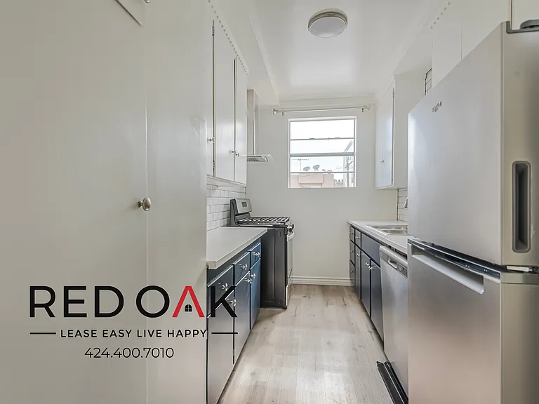 5134-5180 Clinton St #5160.5 — Photo 2