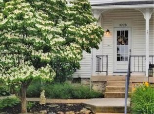3228 Broad St, Emigsville, PA 17318