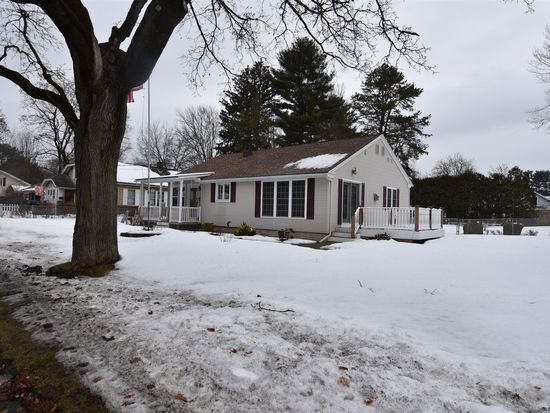 63 5th St Glens Falls Ny 12801 Zillow