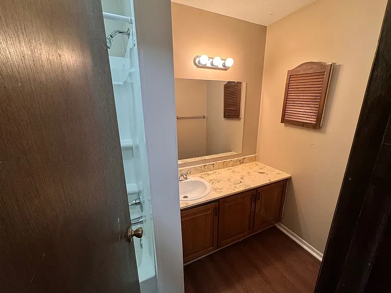 2111 Kasold Dr — Photo 2