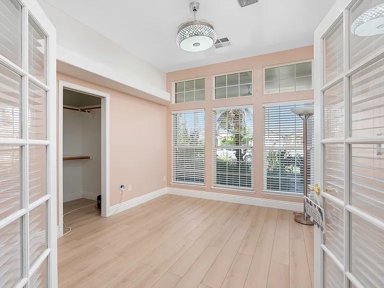 8301 Waterfield Dr — Photo 10