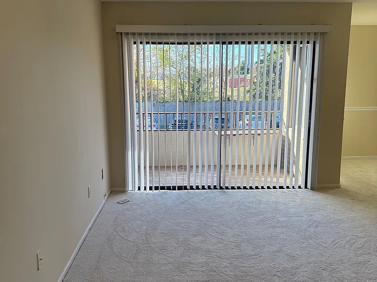 531 Florida Ave #104 — Photo 31