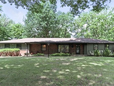7100 Antioch Rd, Merriam, KS, 66204