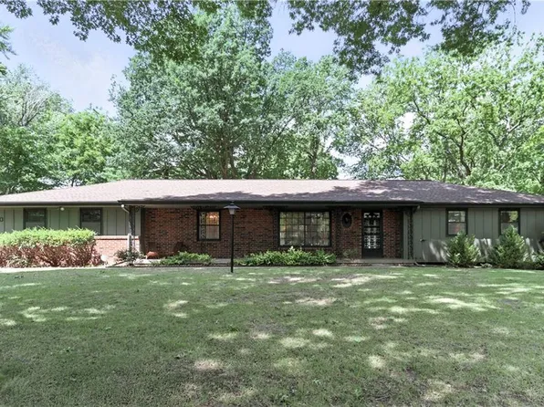 7100 Antioch Rd, Merriam, KS 66204