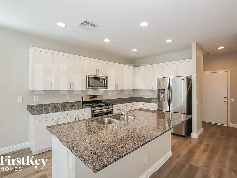 4515 Amberley Ridge Ave — Photo 6