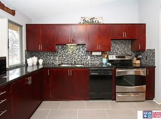 220 Skyway Rd, Lincoln, NE 68505