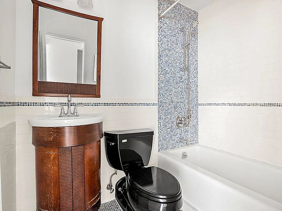 4th image of 77 Bleecker St APT 614