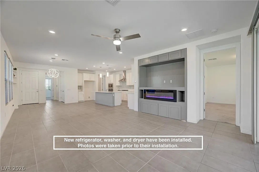 3 bed, 2.0 bath, 1769 sqft, $2,500 — Photo 3