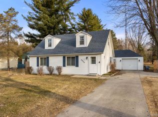 3550 Dykeman Rd, Fort Gratiot, MI 48059