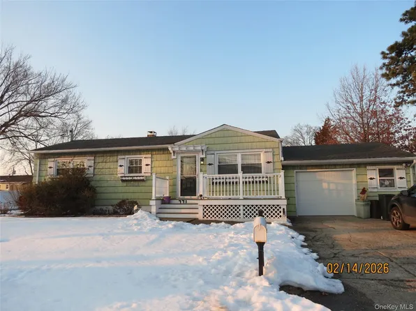 771 Peconic Avenue, West Babylon, NY 11704