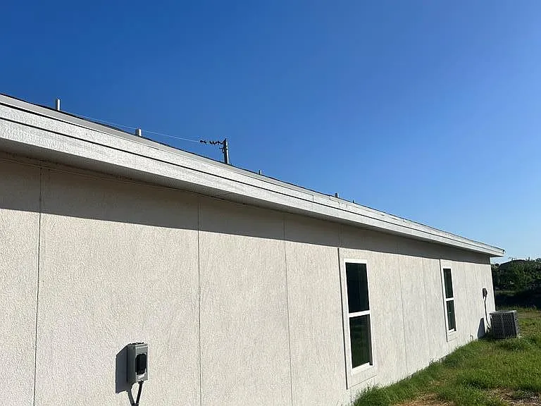 2458 De Leon Dr — Photo 13